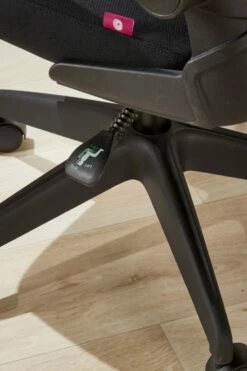 Canis High Back Folding Arm Mesh Office Chair -CHAIR OFFICE Sales canis 2