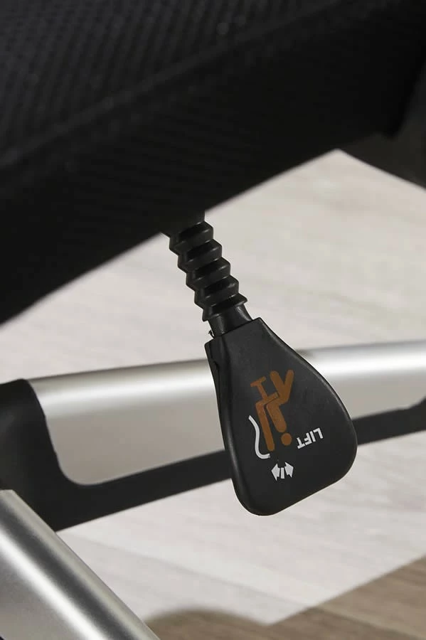 Graphite Folding Arm Mesh Chair 7 Graphite Folding Arm Mesh Chair - Image 7